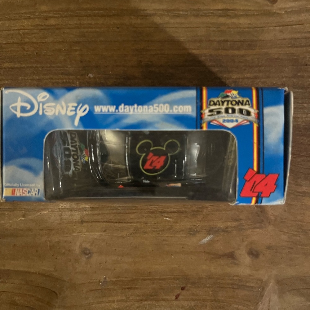 Disney NASCAR Pete‎ Exclusive Program Car - Black - Picture 2 of 4